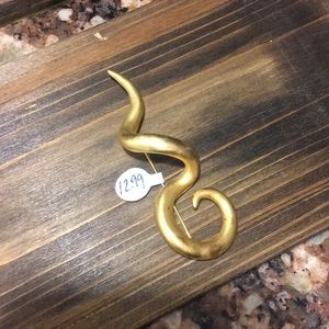 Gold pendant